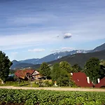 Farmstay&glamping Visocnik