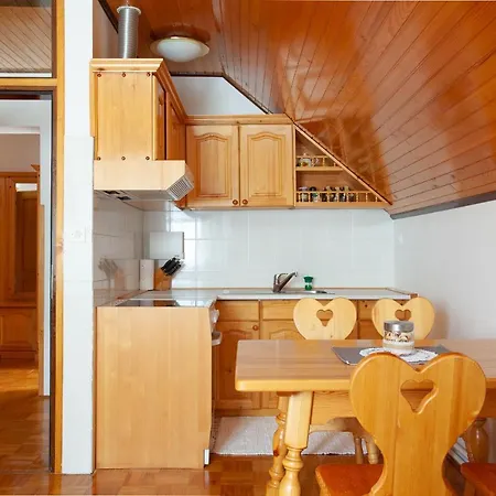 Feriegård Farmstay&glamping Visocnik Ljubno
