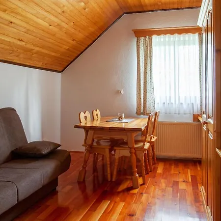 Farm stay Farmstay&glamping Visocnik
