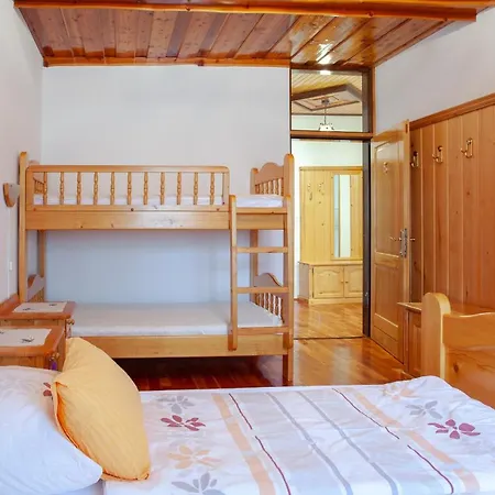 Farmstay&glamping Visocnik Farm stay Ljubno