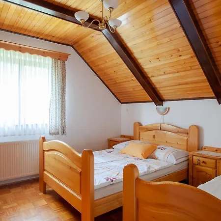 Farmstay&glamping Visocnik * Ljubno