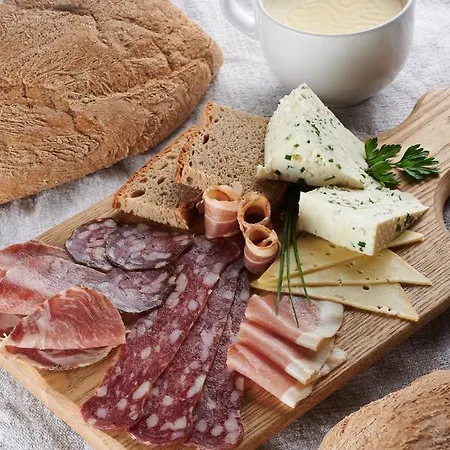 Farmstay&glamping Visocnik Ljubno