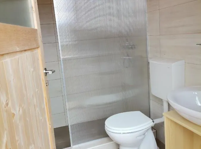 Farmstay&glamping Visocnik *