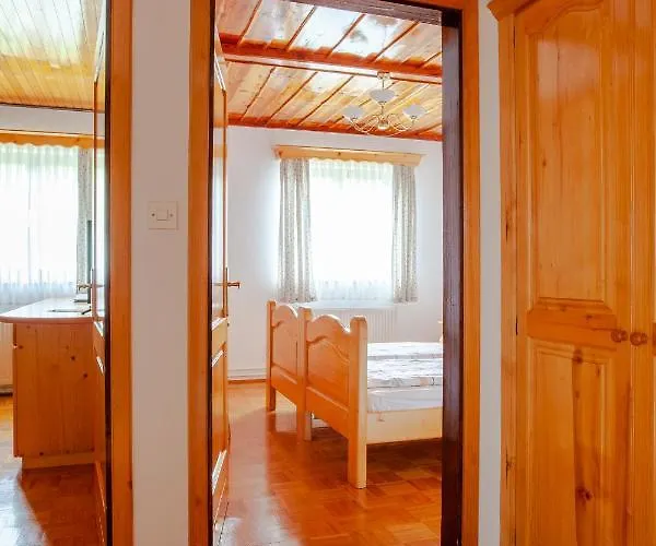 Farmstay&glamping Visocnik Smještaj na farmi *