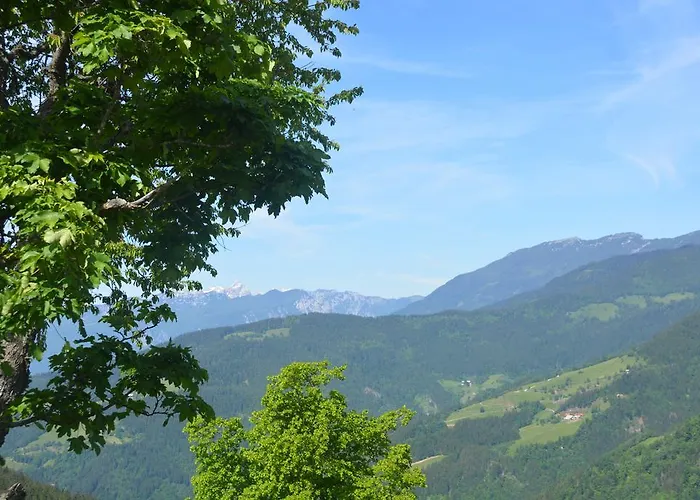 Çiftlik konaklama Farmstay&glamping Visocnik