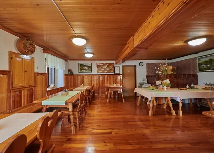 Farmstay&glamping Visocnik Smještaj na farmi *